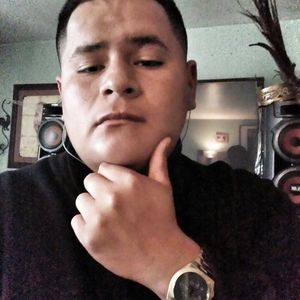 Meet your Posher, Max